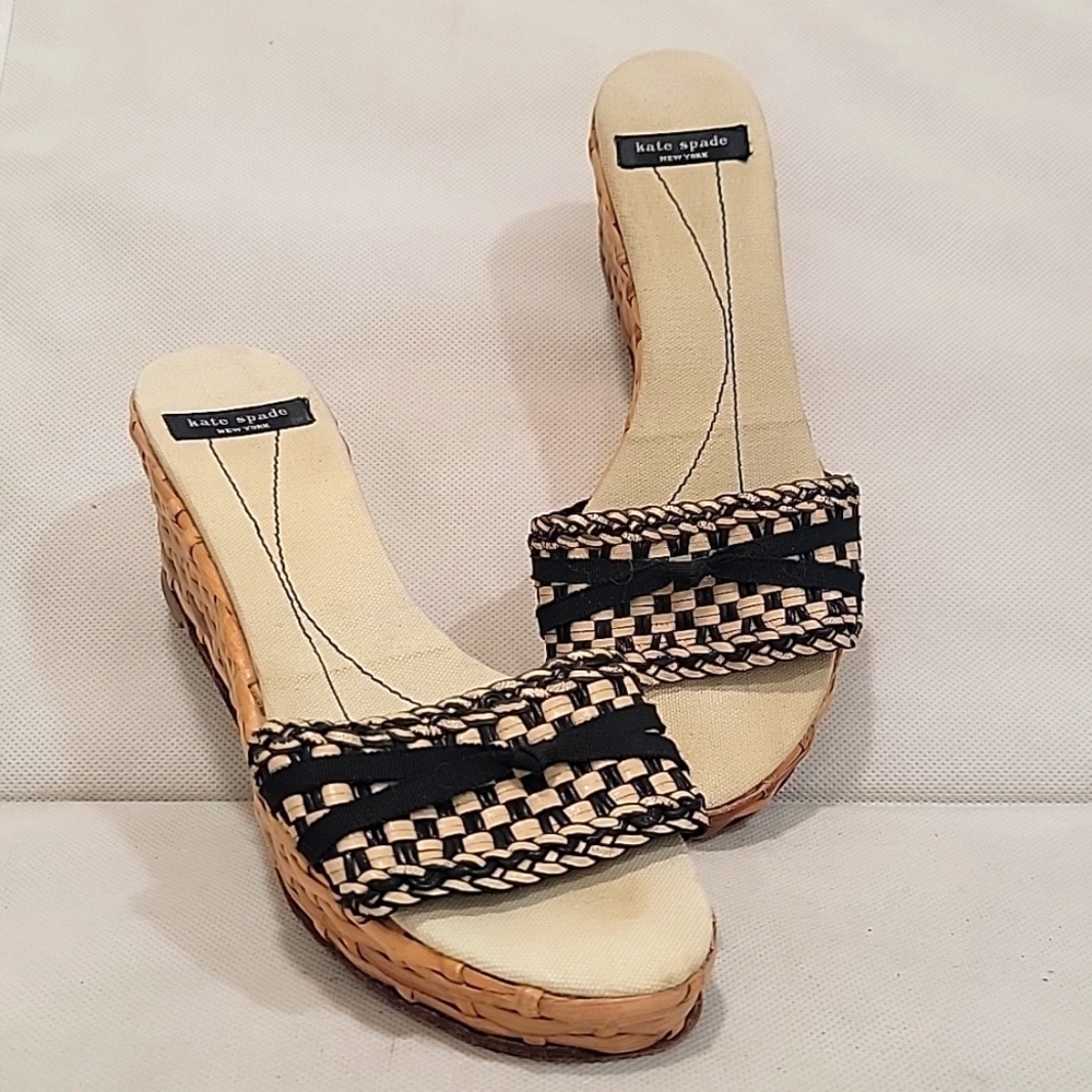 KATE SPADE SLIDE STYLE 2-1/2" WEDGE HEEL SANDALS (sz 9)